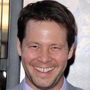 Ike Barinholtz Headshot 5 of 10