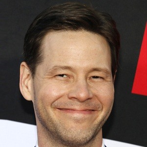 Ike Barinholtz Headshot 6 of 10