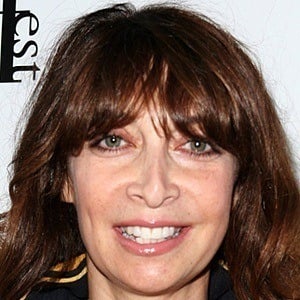 Illeana Douglas Headshot 4 of 6