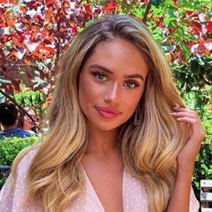 Indi Thew Headshot 6 of 6