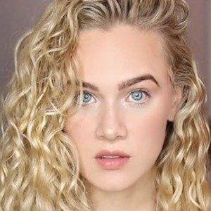 India Batson Headshot 9 of 10