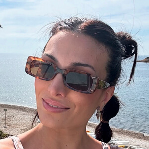 Inma Bas Headshot 2 of 3