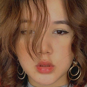 innachab Headshot 4 of 10