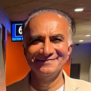 Iqbal Theba at age 47