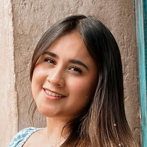 Irais Hernández Headshot 4 of 6