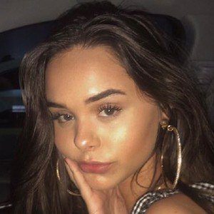 Iris Kalani - Age, Family, Bio | Famous Birthdays