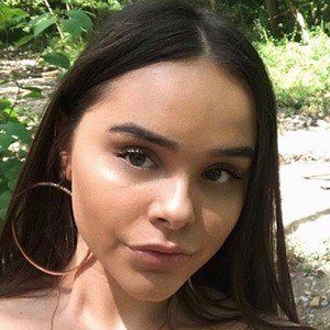 Iris Kalani - Age, Family, Bio | Famous Birthdays