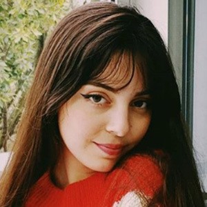 Isabel Petit Headshot