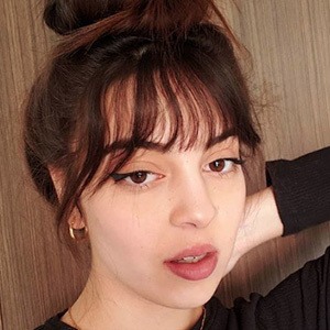 Isabel Petit Headshot