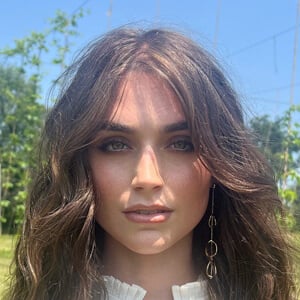 Isabela Rose Becker Headshot 3 of 13