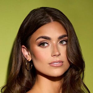 Isabela Rose Becker Headshot 5 of 13