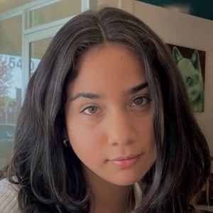 Isabel Urdaneta at age 18