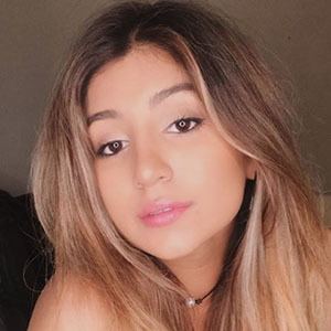 Isabella Patel Headshot 3 of 10