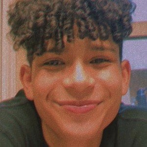 Isaiah Hernandez - Age, Family, Bio | Famous Birthdays