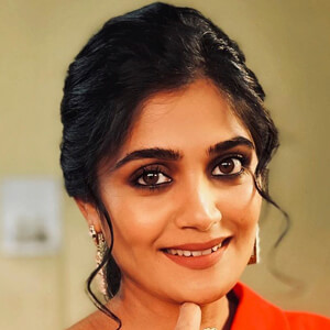 Isha Keskar Headshot 12 of 13
