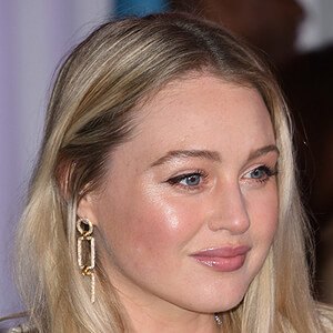 Iskra Lawrence Headshot 9 of 9