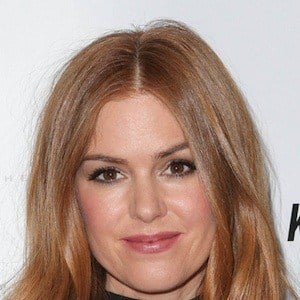 Isla Fisher Headshot 5 of 6