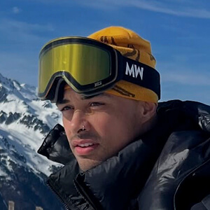 Ismail Stewart Headshot 5 of 5