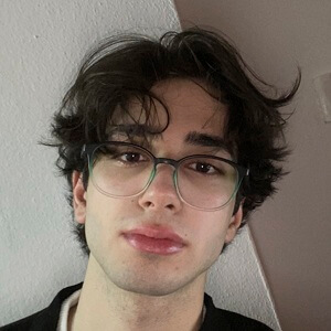 its_rrrayan Headshot 4 of 6