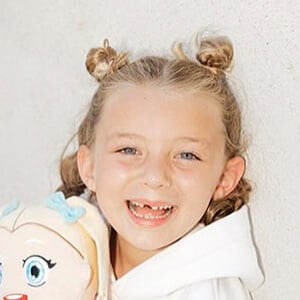 Ivy Lewis Headshot 4 of 4