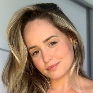Izabela Leite Lima Headshot 5 of 6