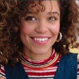 Izzy Bizu Headshot 9 of 10