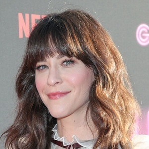 Jackie Tohn - Age, Family, Bio | Famous Birthdays