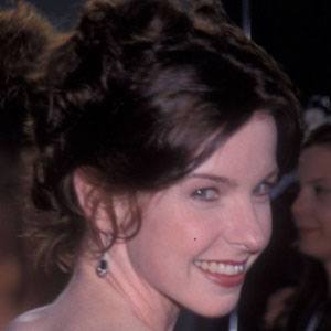 Jacqueline McKenzie - Bio, Family, Trivia | Famous Birthdays