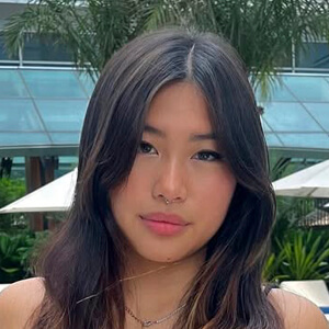 Jacquelyne Khuu Headshot 2 of 4