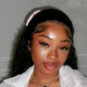Jada Waters Headshot 7 of 9
