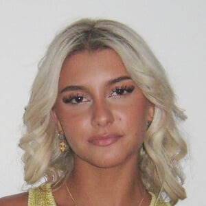 jadaferos Headshot 2 of 6