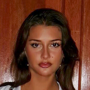 jadaferos Headshot 4 of 6