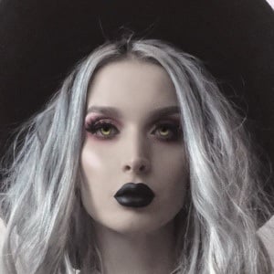 Jade the Libra Headshot 2 of 10