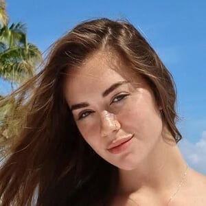 JadeTeen Headshot 3 of 6