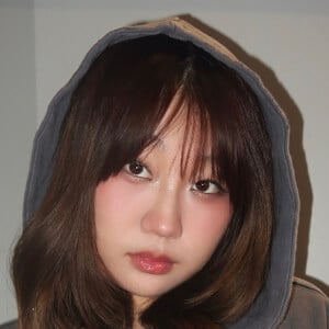 Jaime Jin Lee Headshot 4 of 7
