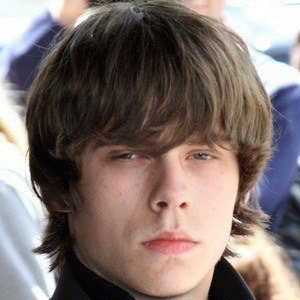 Jake Bugg Headshot 5 of 6