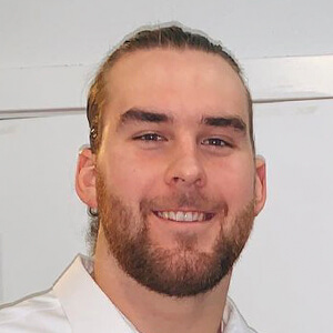 Jake Hanson Headshot 4 of 5