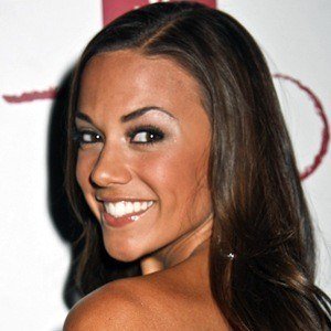 Jana Kramer - Bio, Family, Trivia | Famous Birthdays
