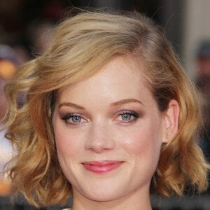 Jane Levy Headshot 9 of 10