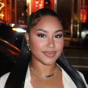 janeliss.xo Headshot 4 of 5