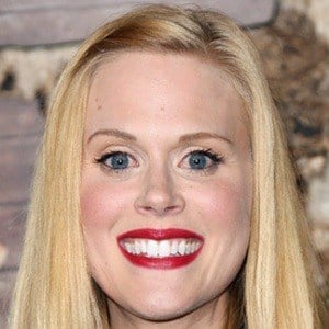 Janet Varney Headshot 2 of 4