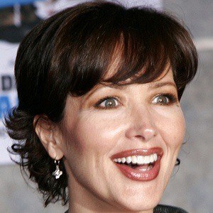 Janine Turner - Bio, Family, Trivia | Famous Birthdays