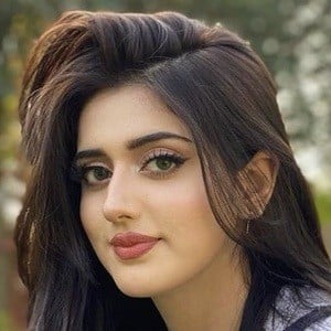 Jannat Mirza Headshot 9 of 10