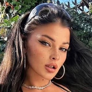 Jasmina Oder Headshot 8 of 10