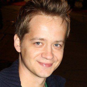 Jason Earles - Age, Family, Bio | Famous Birthdays