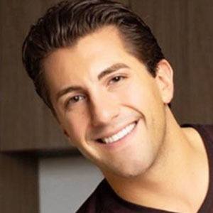 Jason Tartick Headshot 2 of 10