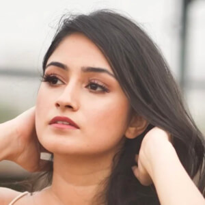 Jaspreet Kaur Headshot 2 of 5