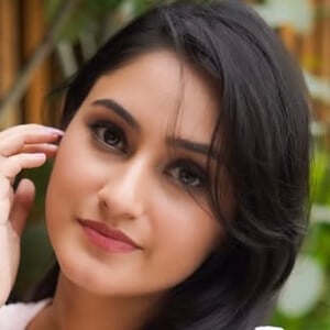 Jaspreet Kaur Headshot 4 of 5