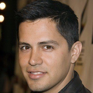 Jay Hernandez at age 28