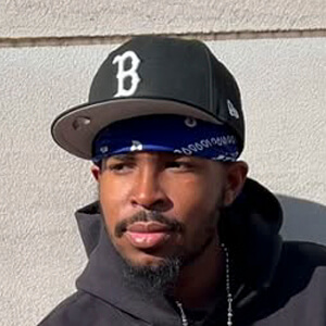 jayybluez Headshot 5 of 6
